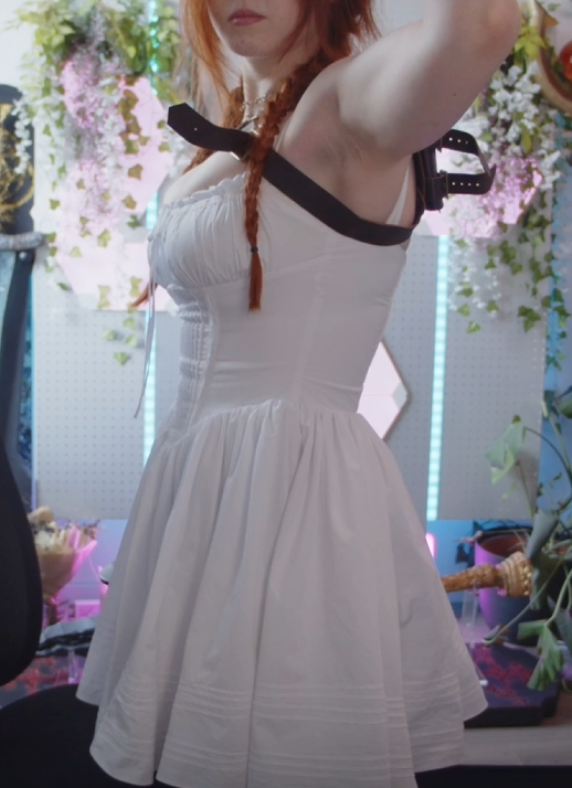 518x714