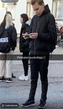 573x985