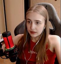 299x313