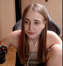 306x319